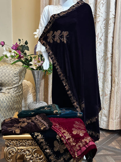 BUTTERFLY EMBEDDED NAG VELVET SHAWL