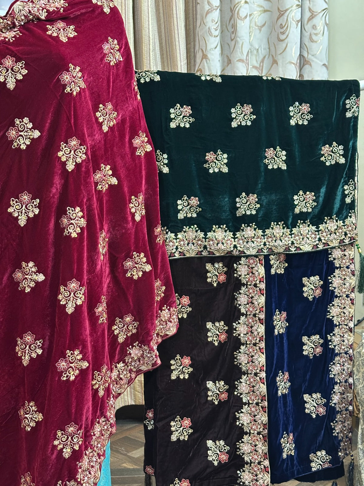 FLORAL EMBROIDERY VELVET SHAWL