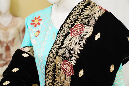 ROYAL ROSE EMBROIDERY VELVET SHAWL